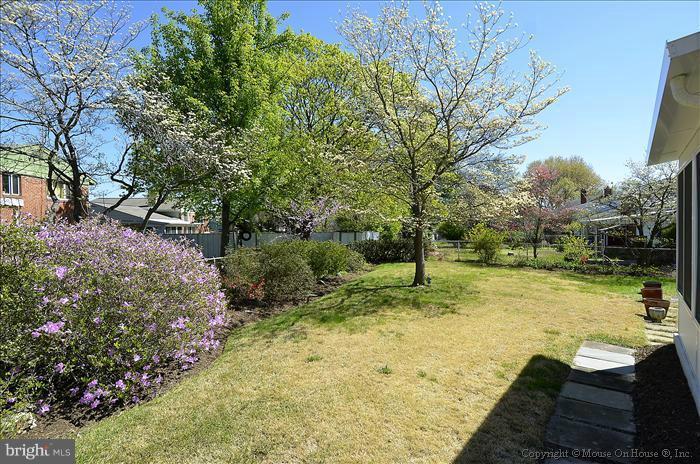 1113 Chiswell Lane Silver Spring, MD 20901 - Photo 11 of 24 Exterior (General)