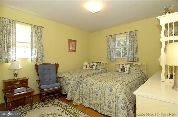 1113 Chiswell Lane Silver Spring, MD 20901 - Photo 16 of 24 Bedroom