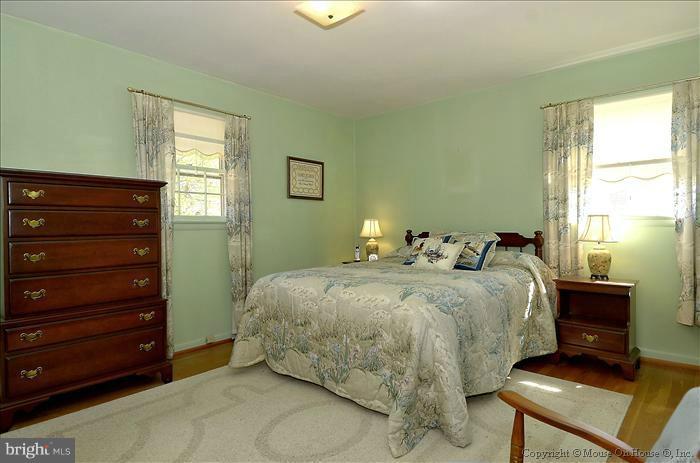 1113 Chiswell Lane Silver Spring, MD 20901 - Photo 5 of 24 Bath (Master)