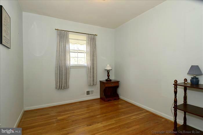 1113 Chiswell Lane Silver Spring, MD 20901 - Photo 7 of 24 Bedroom
