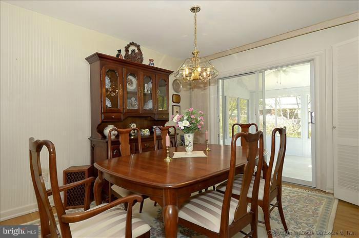 1113 Chiswell Lane Silver Spring, MD 20901 - Photo 9 of 24 Dining Room