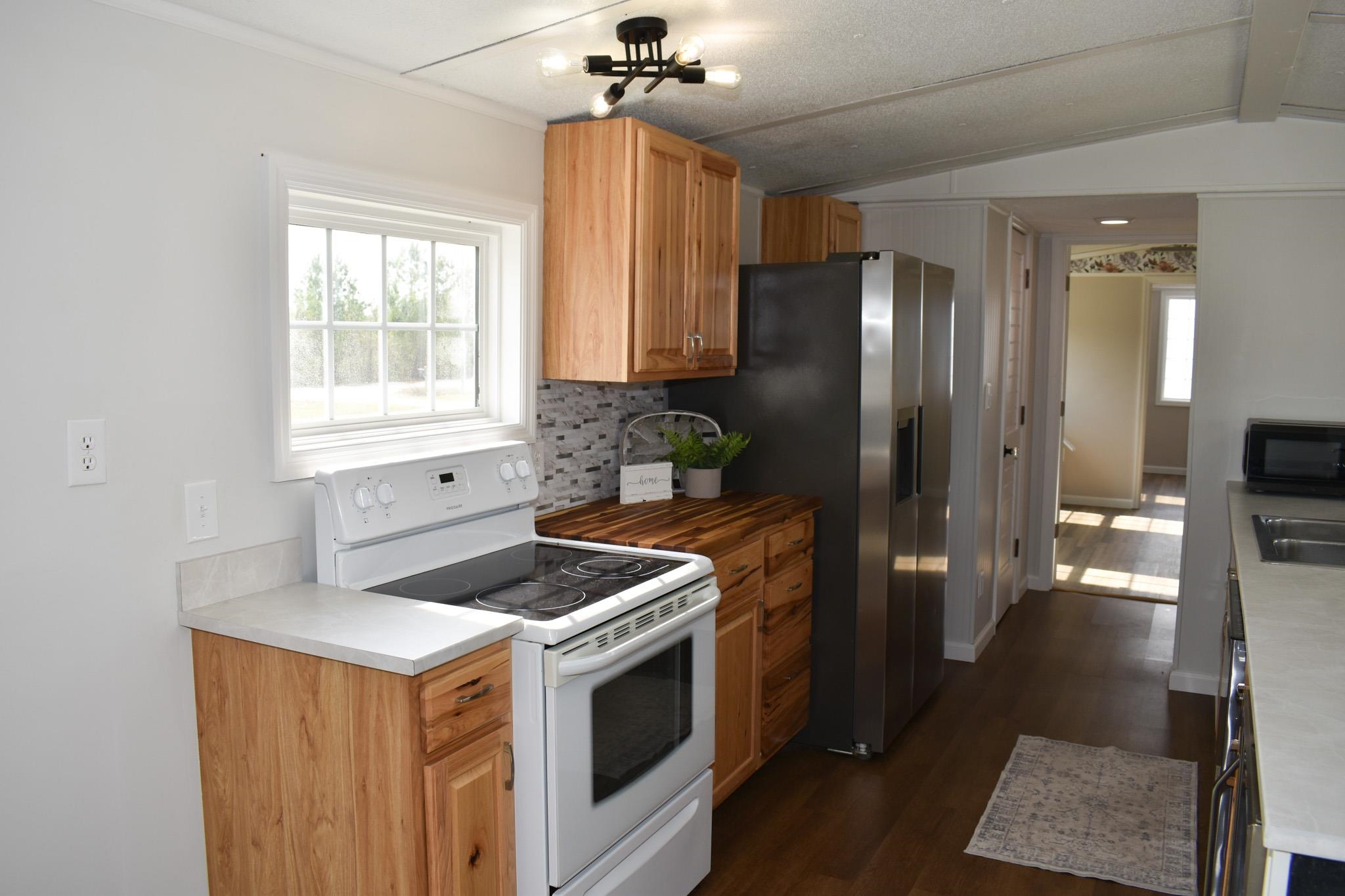 9968 Hardwick Road Nichols, SC 29581 - Photo 5 of 34