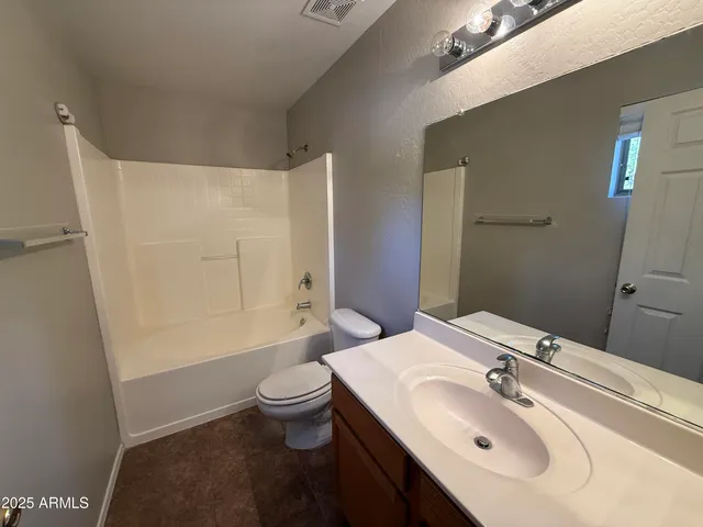 $1,800 | 15956 West Watkins Street, Goodyear, AZ 85338