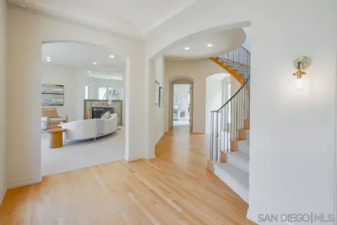 $4,895,000 | 5931 La Jolla Corona Drive, La Jolla, CA 92037