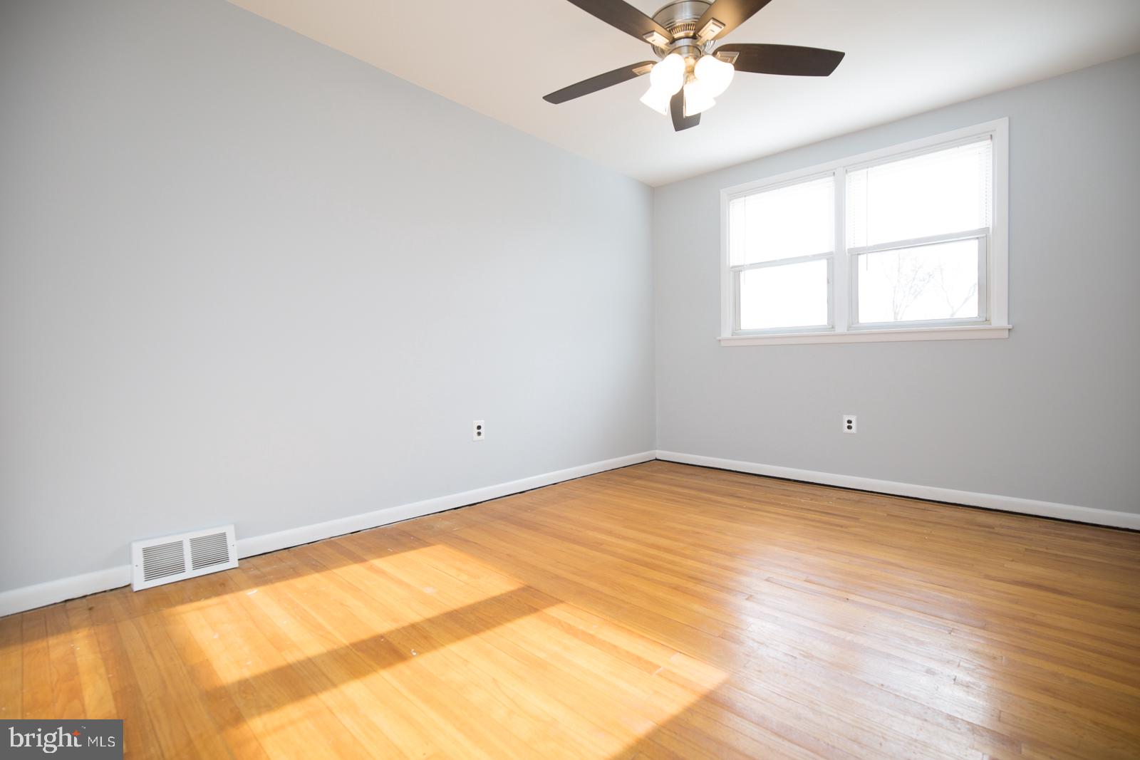 10223 Kilburn Road Philadelphia, PA 19114 - Photo 22 of 29 Gallery Image 22