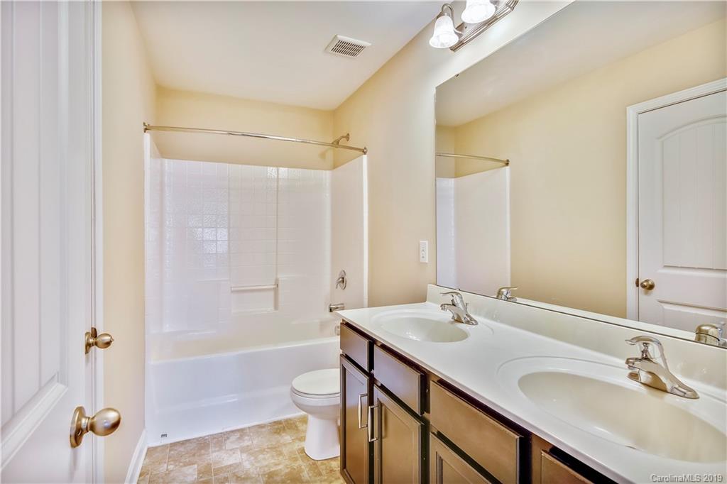 4244 Bright Road Charlotte, NC 28214 - Photo 12 of 35 Gallery Image 12