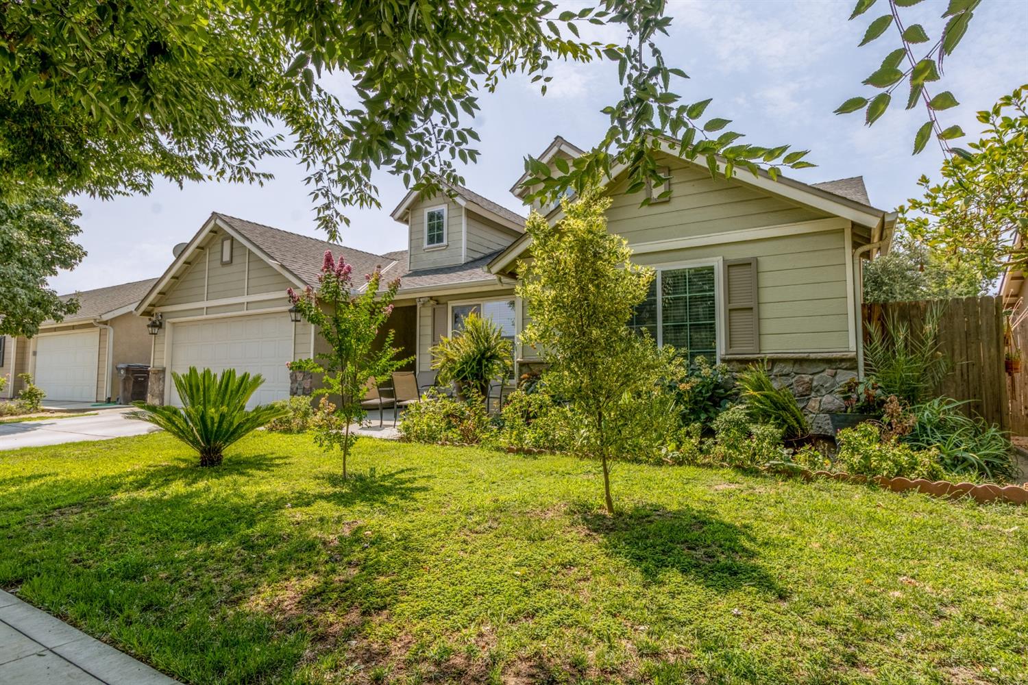 395 East Huntsman Avenue Reedley, CA 93654 - Photo 2 of 46 Gallery Image 2