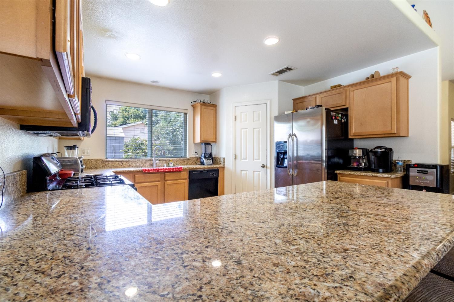 395 East Huntsman Avenue Reedley, CA 93654 - Photo 16 of 46 Gallery Image 16