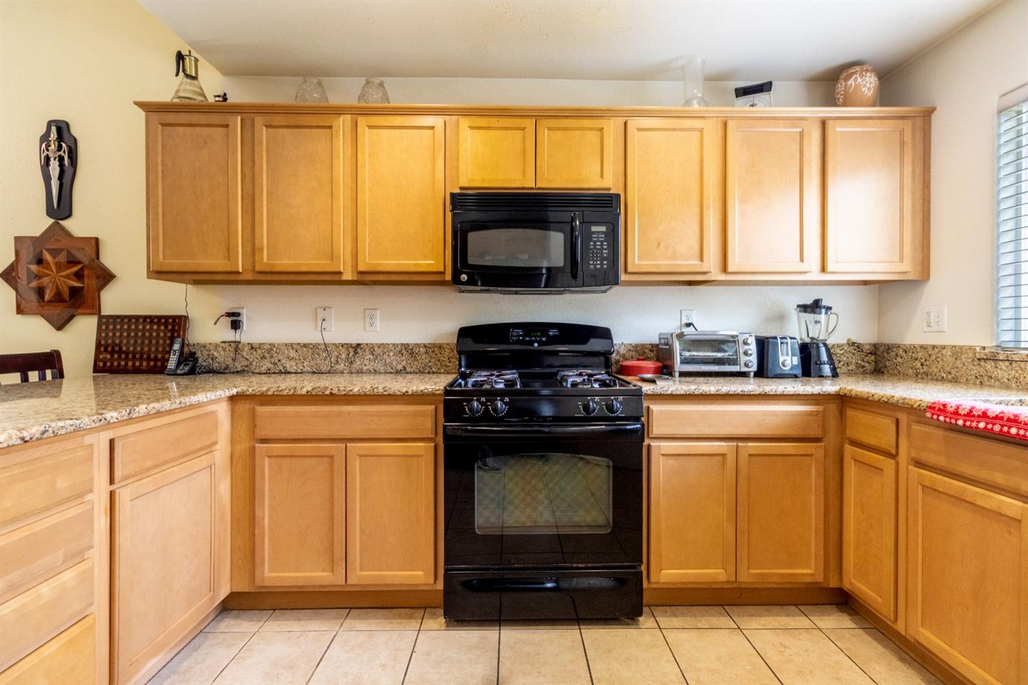 395 East Huntsman Avenue Reedley, CA 93654 - Photo 17 of 46 Gallery Image 17