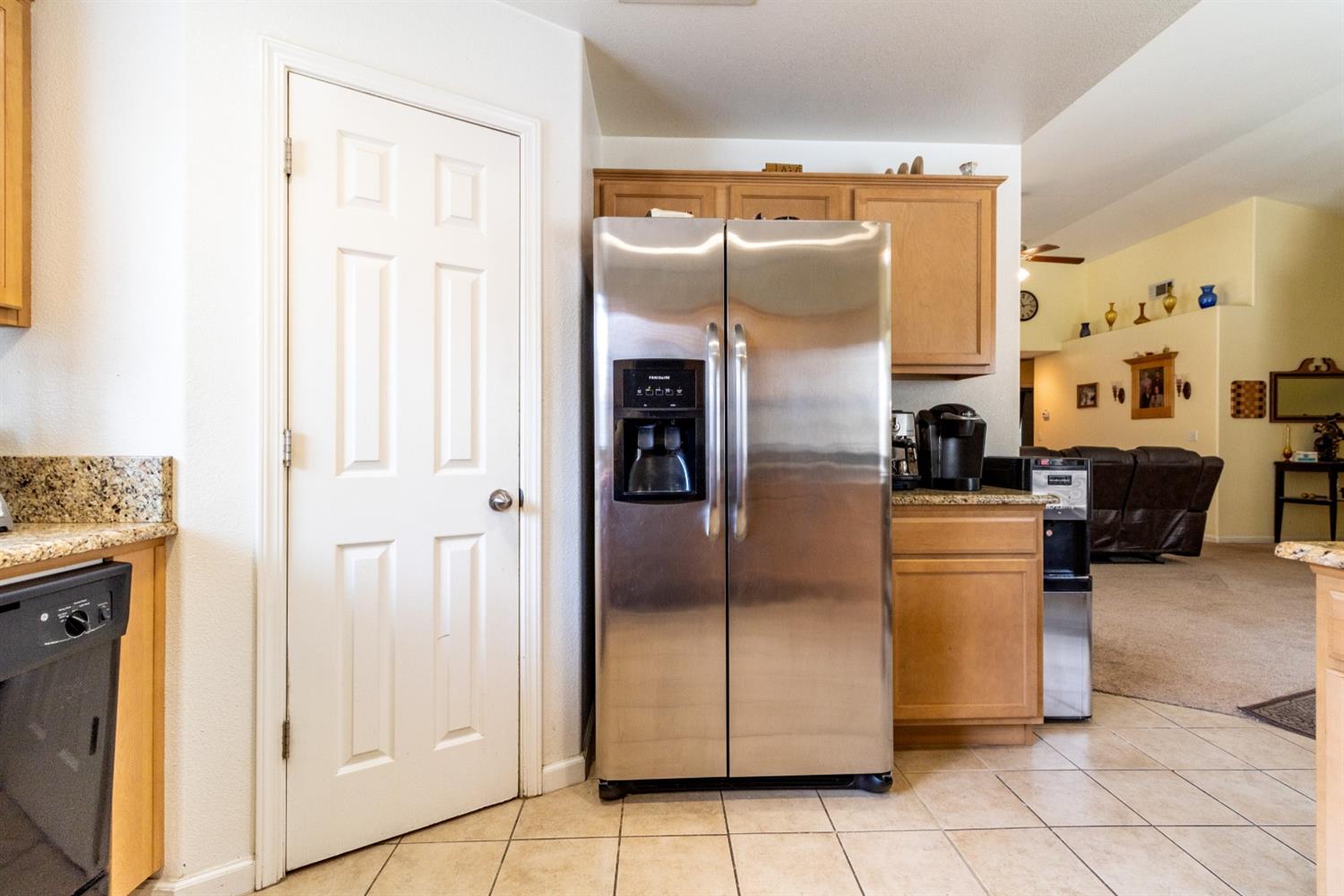 395 East Huntsman Avenue Reedley, CA 93654 - Photo 18 of 46 Gallery Image 18