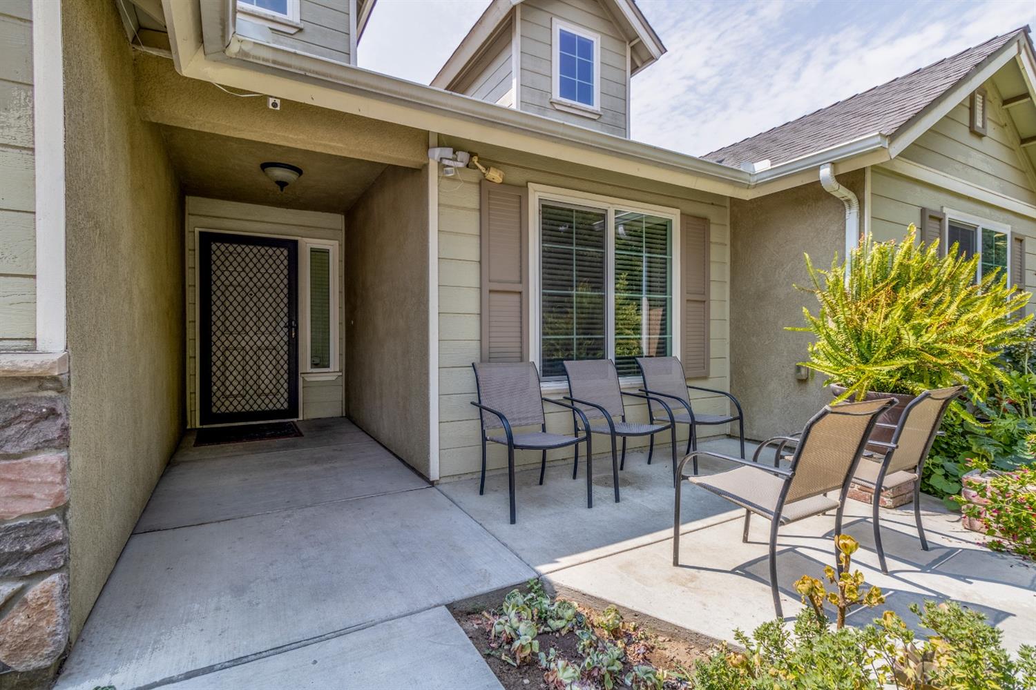 395 East Huntsman Avenue Reedley, CA 93654 - Photo 3 of 46 Gallery Image 3