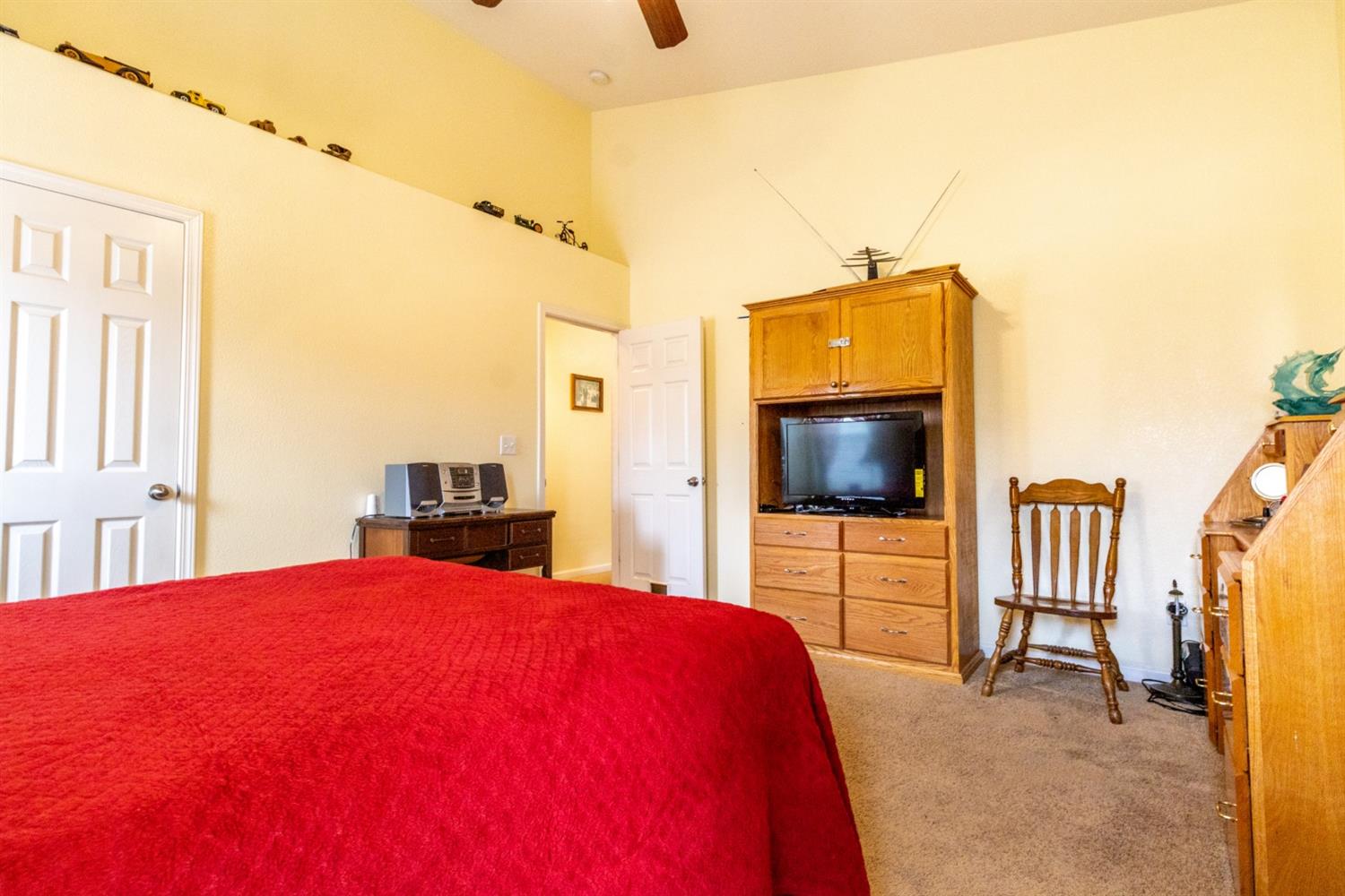 395 East Huntsman Avenue Reedley, CA 93654 - Photo 32 of 46 Gallery Image 32