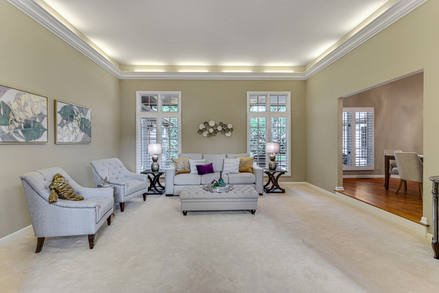 1102 Stonehedge Road St. Charles, IL 60174 - Photo 5 of 35 Gallery Image 5