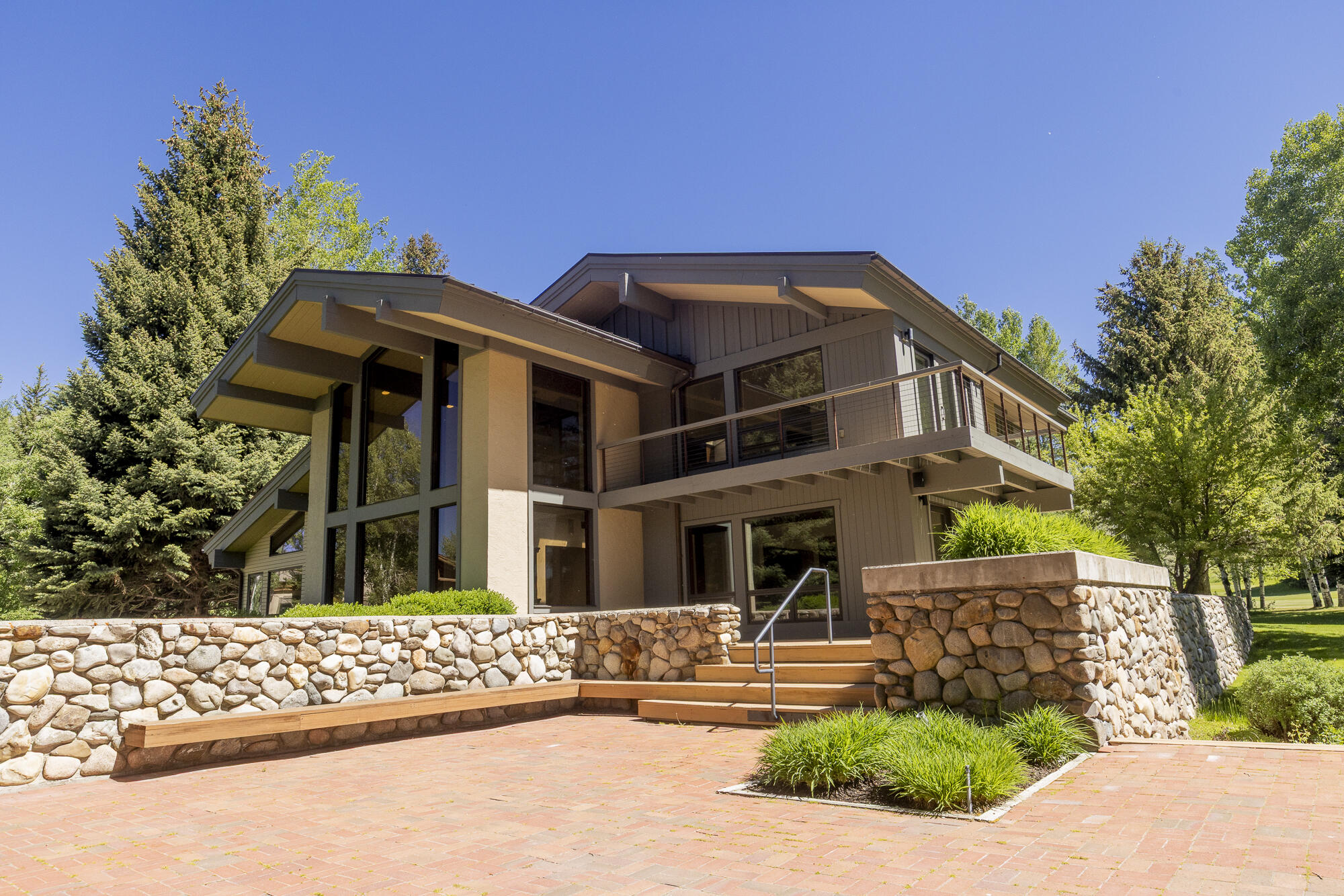 512 Fairway Road Sun Valley, ID 83353 - Photo 26 of 28 Multi level Outdoor Entertaining Space