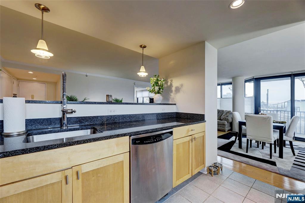 700 Grove Street, Unit 3Q Jersey City, NJ 07310 - Photo 12 of 34