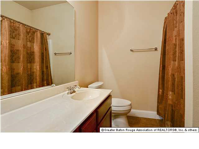 2041 Hunters Ridge Drive Baton Rouge, LA 70816 - Photo 8 of 10 Gallery Image 8