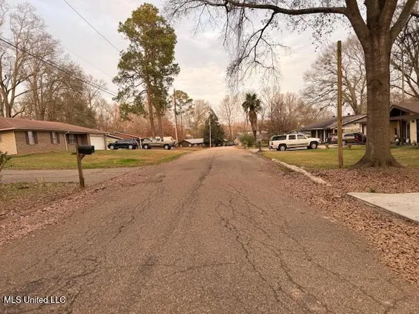 $99,900 | 1953 Longwood Drive, Jackson, MS 39212