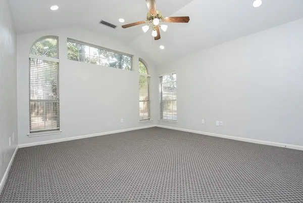 $2,595 | 202 West Sterling Pond Circle, The Woodlands, TX 77382