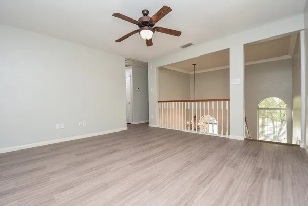 $2,595 | 202 West Sterling Pond Circle, The Woodlands, TX 77382