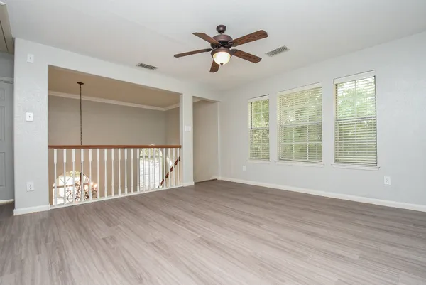 $2,595 | 202 West Sterling Pond Circle, The Woodlands, TX 77382