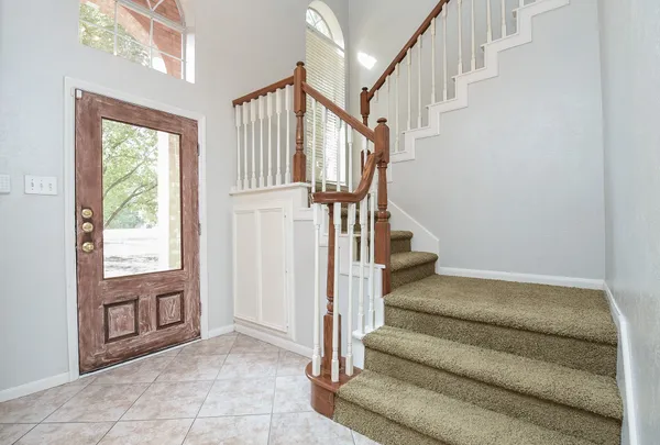 $2,595 | 202 West Sterling Pond Circle, The Woodlands, TX 77382