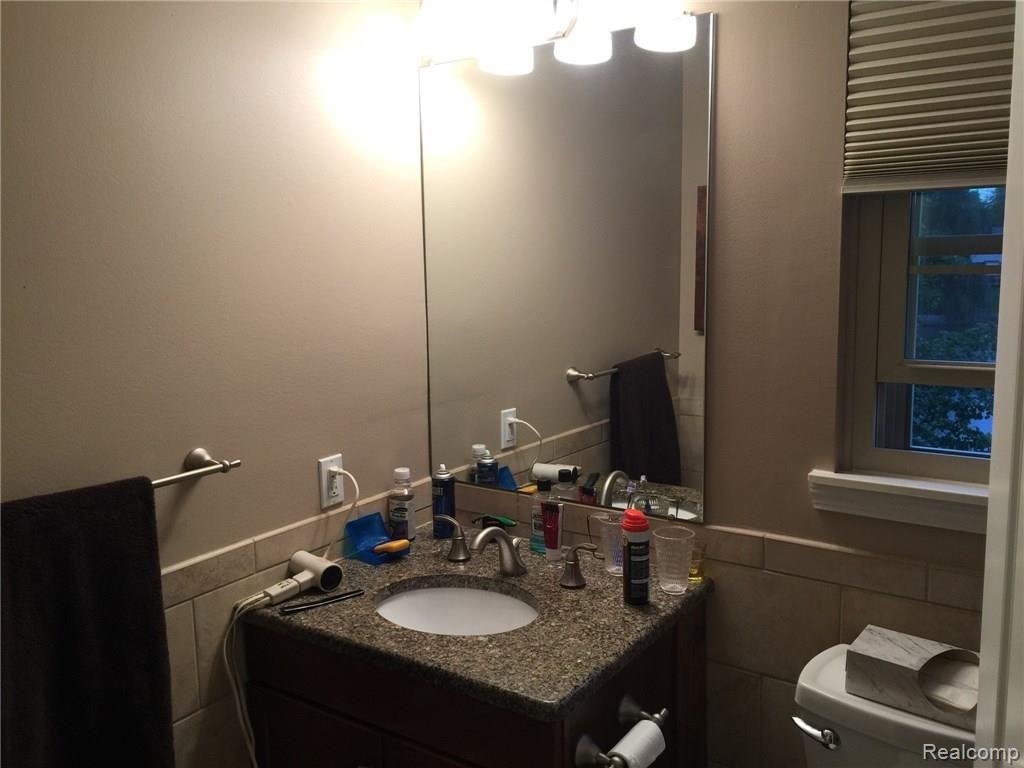 40599 Village Wood Road Novi, MI 48375 - Photo 21 of 43