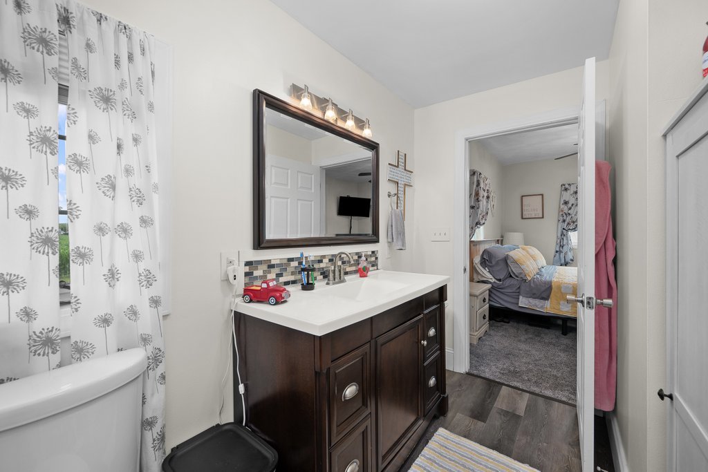 1814 Big Island Road Rock Island, IL 61201 - Photo 39 of 60
