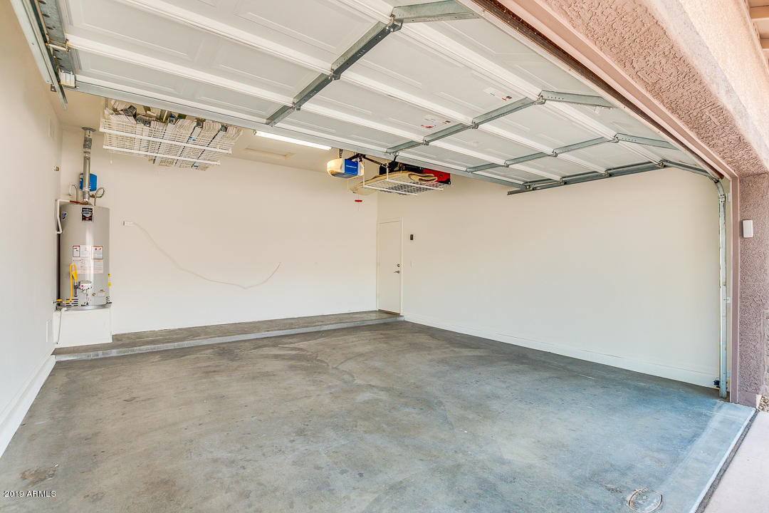 3213 West Sentinel Rock Road Phoenix, AZ 85086 - Photo 19 of 22 Garage