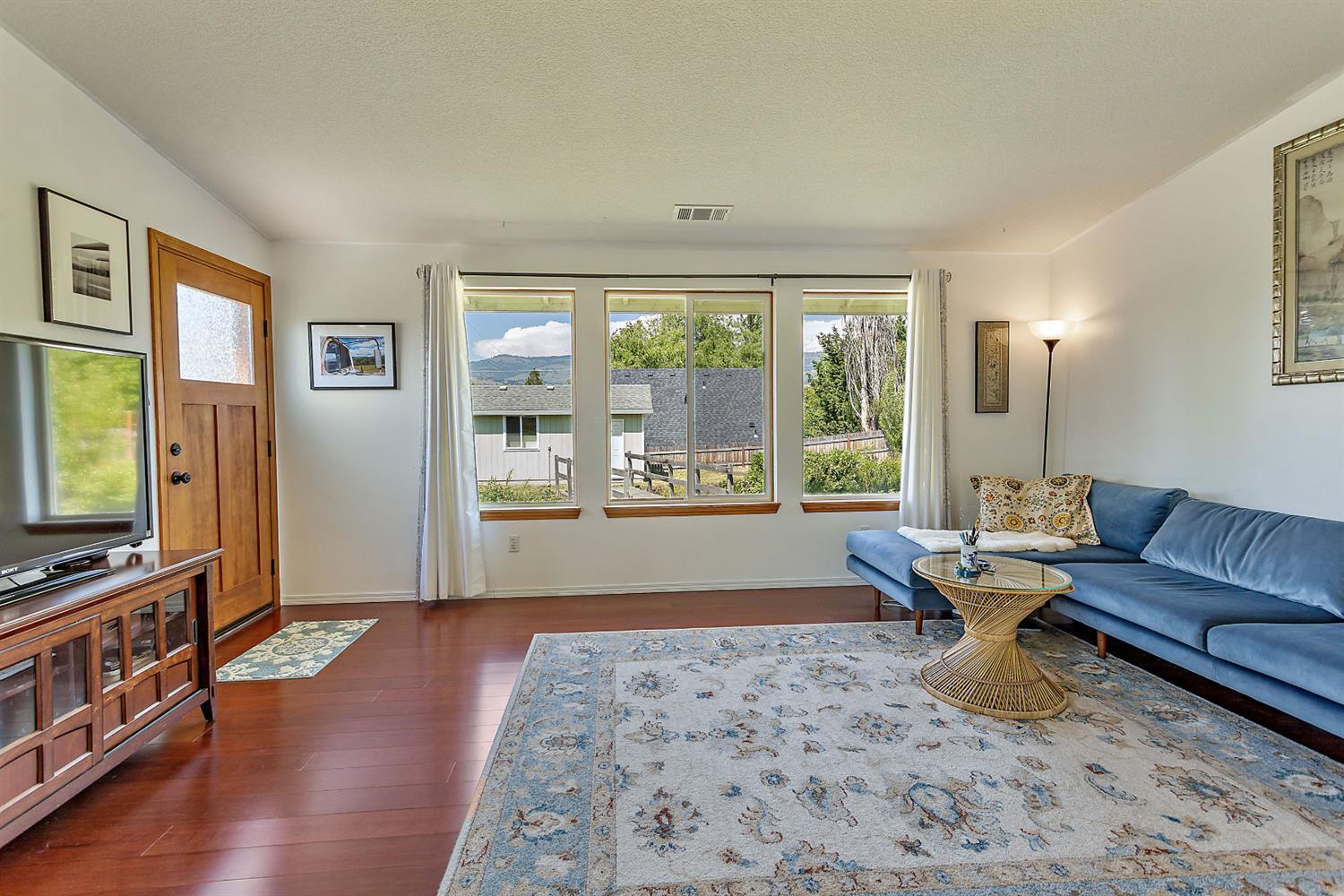 360 Belmont Road Talent, OR 97540 - Photo 8 of 30 Additional Photo