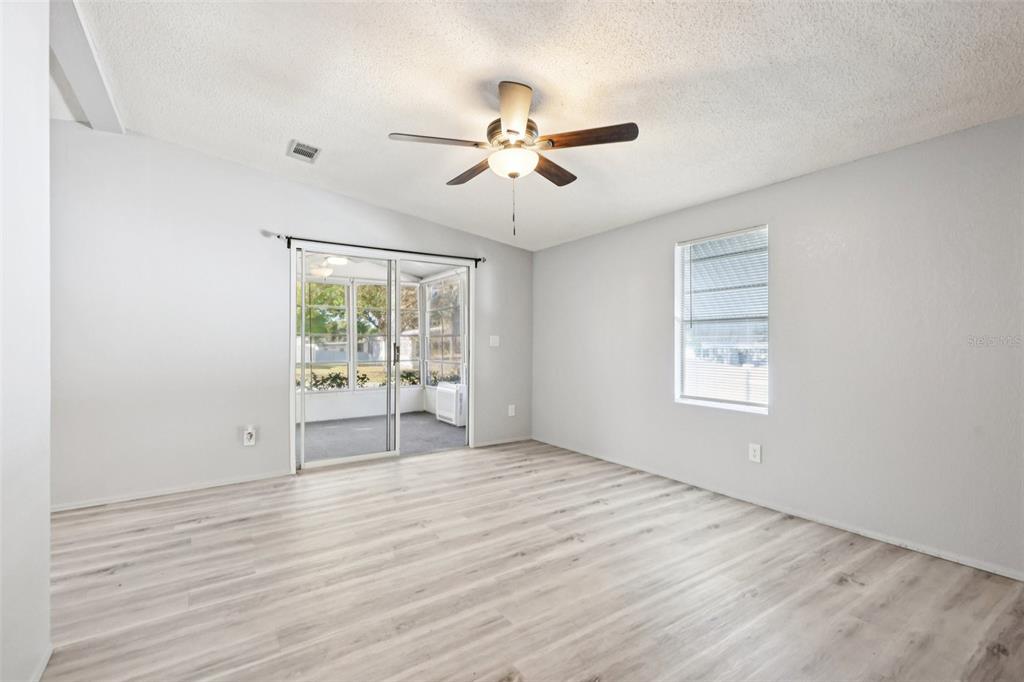 39 Maplehurst Avenue DeBary, FL 32713 - Photo 12 of 34