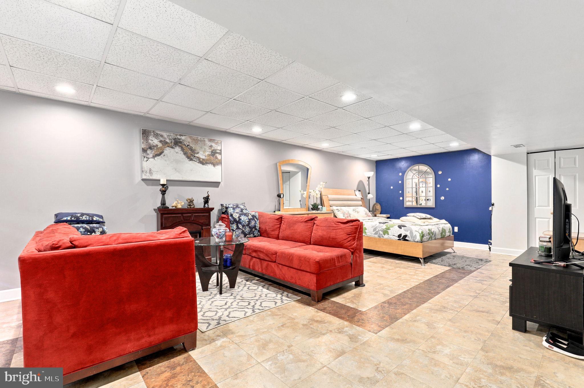 6405 Ivy Spring Elkridge, MD 21075 - Photo 32 of 48 Gallery Image 32