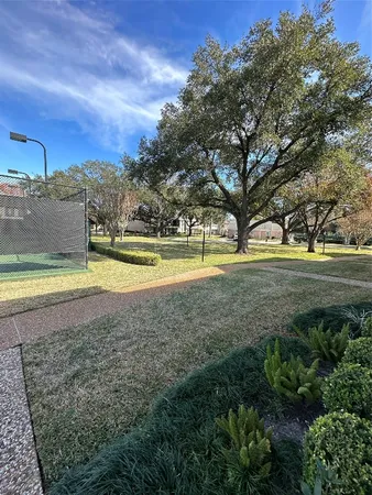 $2,350 | 10378 Briar Forest Drive, Unit 32/5, Houston, TX 77042
