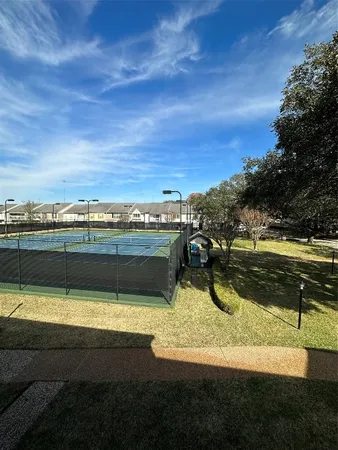 $2,350 | 10378 Briar Forest Drive, Unit 32/5, Houston, TX 77042