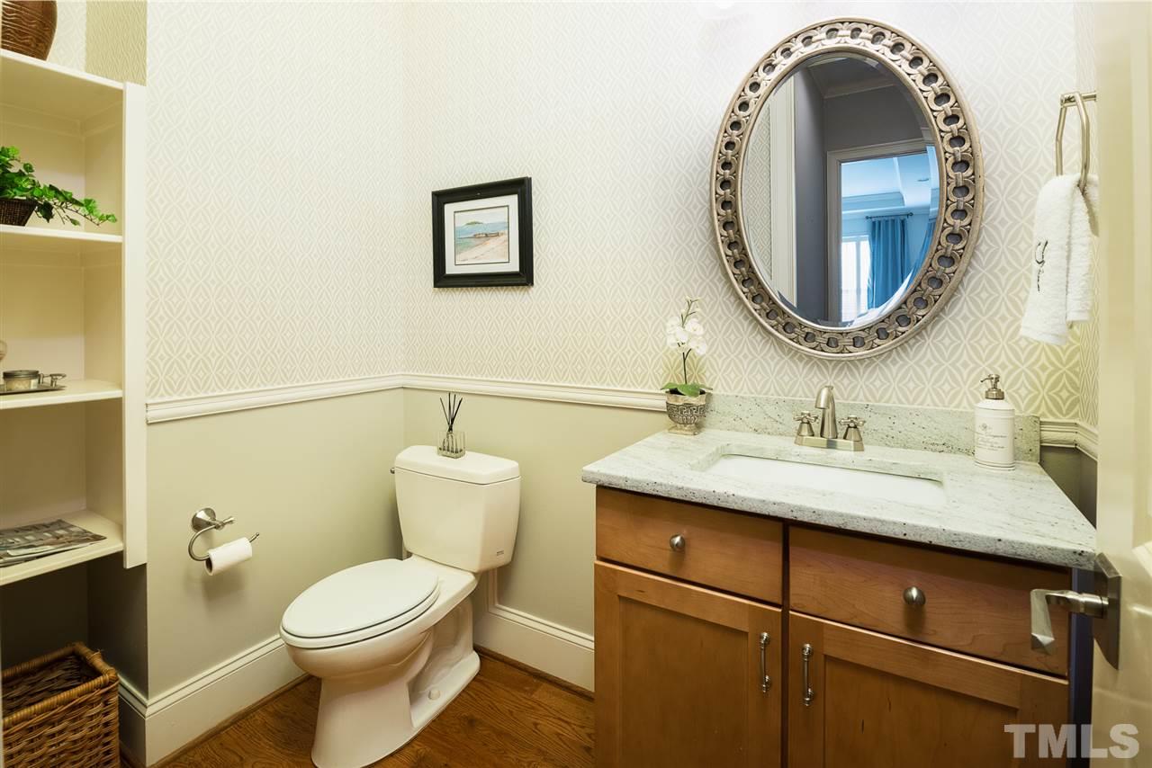 2425 Trenton Woods Way Raleigh, NC 27607 - Photo 15 of 25 Gallery Image 15