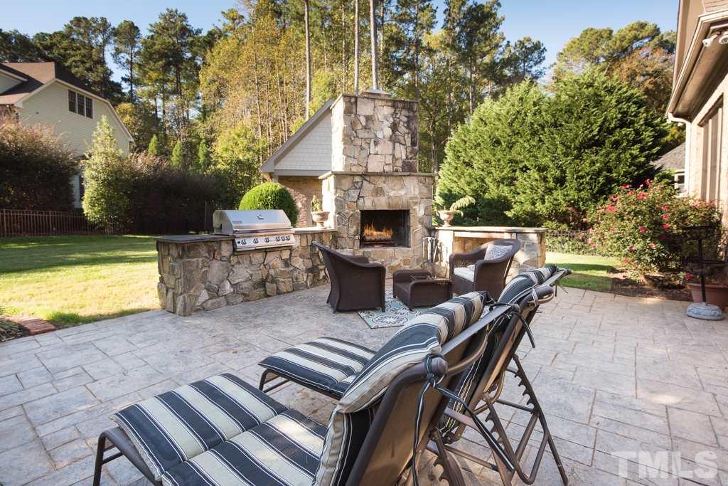 2425 Trenton Woods Way Raleigh, NC 27607 - Photo 16 of 25 Gallery Image 16