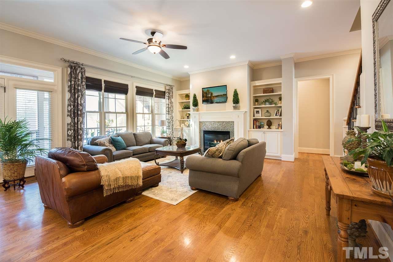 2425 Trenton Woods Way Raleigh, NC 27607 - Photo 6 of 25 Gallery Image 6