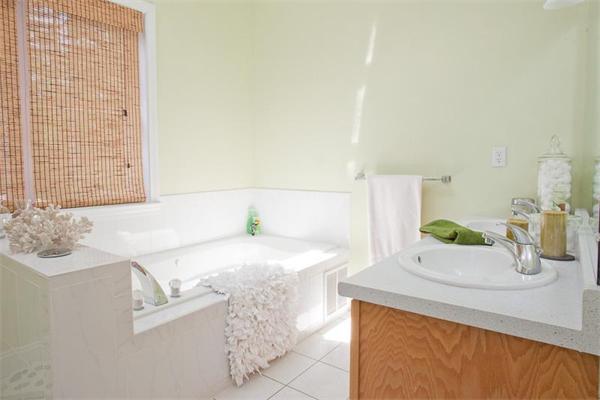 49 Adams Street Dunstable, MA 01827 - Photo 13 of 22 Gallery Image 13