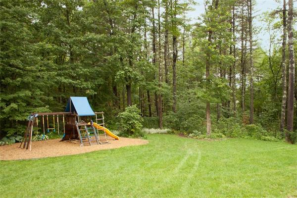 49 Adams Street Dunstable, MA 01827 - Photo 20 of 22 Gallery Image 20