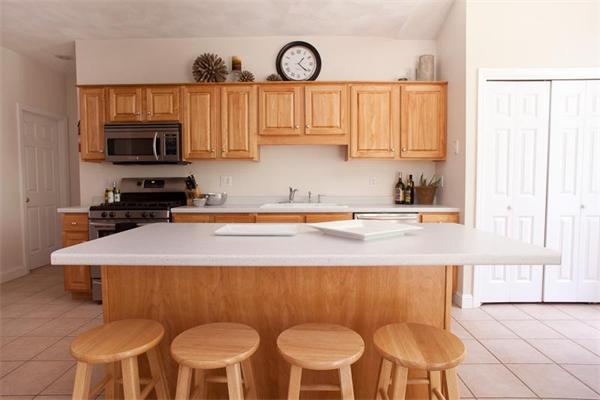 49 Adams Street Dunstable, MA 01827 - Photo 8 of 22 Gallery Image 8