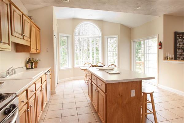 49 Adams Street Dunstable, MA 01827 - Photo 9 of 22 Gallery Image 9