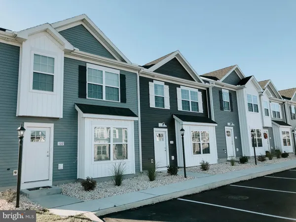 $1,735 | 130 Beechwood Way, Hanover, PA 17331