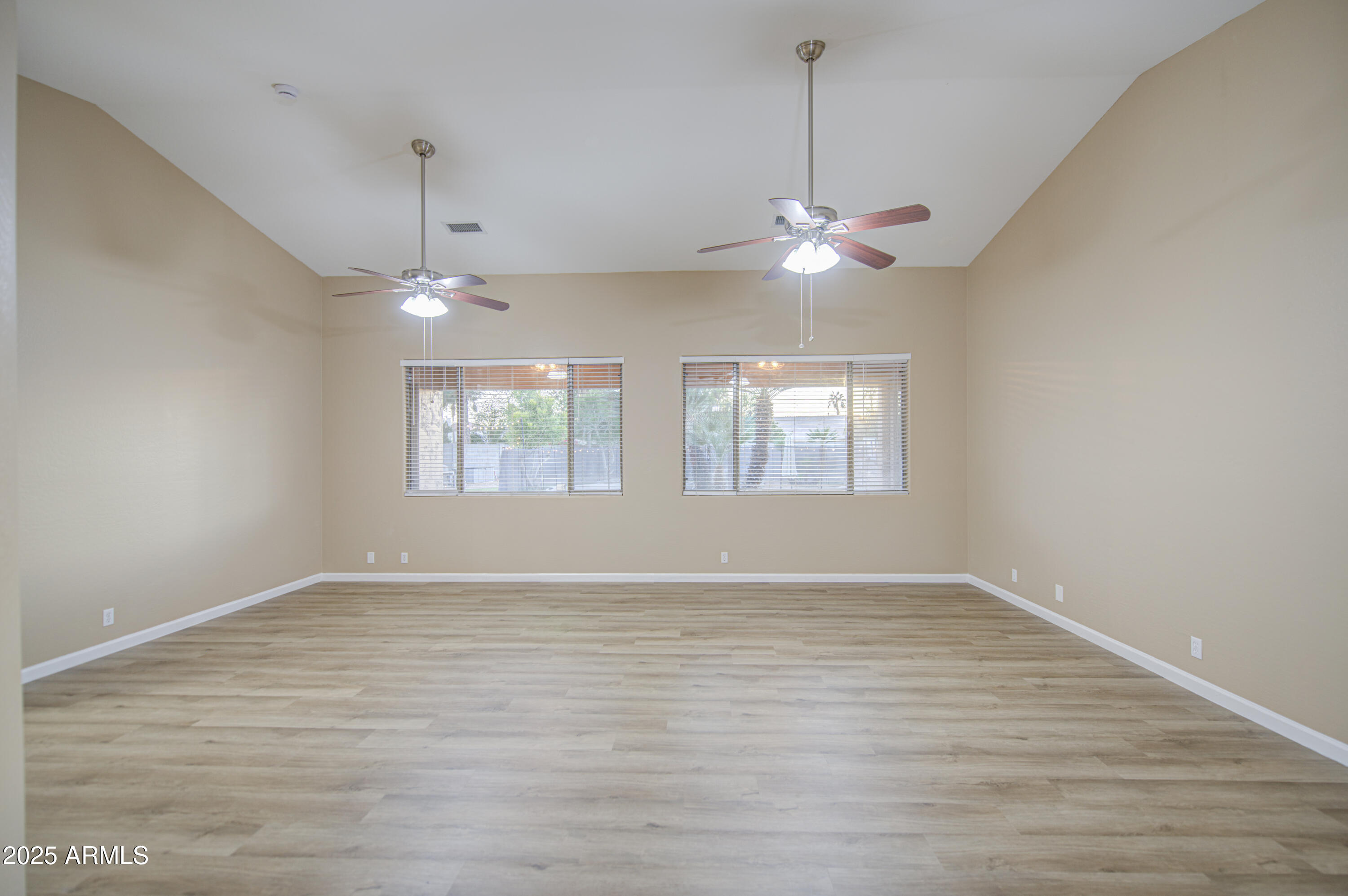 710 South Roanoke Street Gilbert, AZ 85296 - Photo 11 of 102 Living Room 5