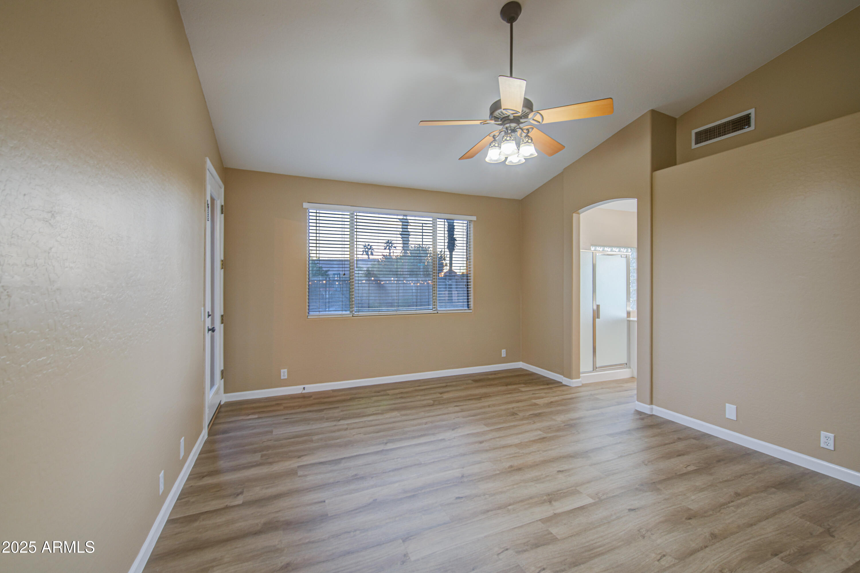 710 South Roanoke Street Gilbert, AZ 85296 - Photo 28 of 102 Primary Bed 2