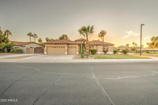 $764,900 | 710 South Roanoke Street, Gilbert, AZ 85296