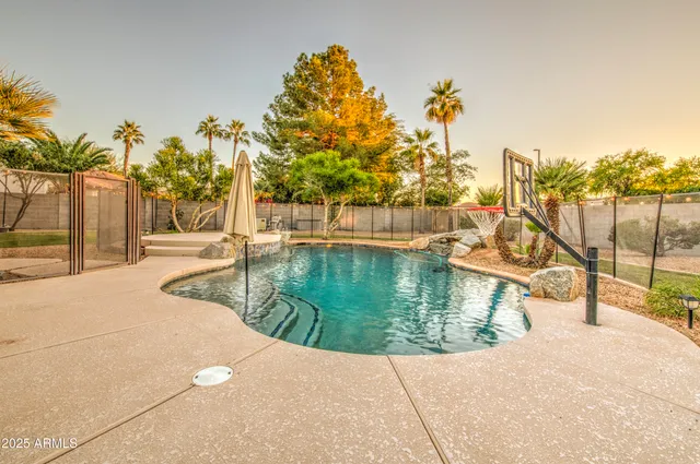 $764,900 | 710 South Roanoke Street, Gilbert, AZ 85296