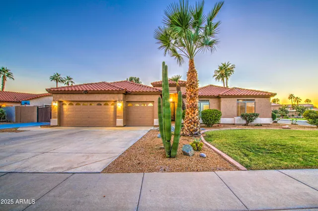 $764,900 | 710 South Roanoke Street, Gilbert, AZ 85296