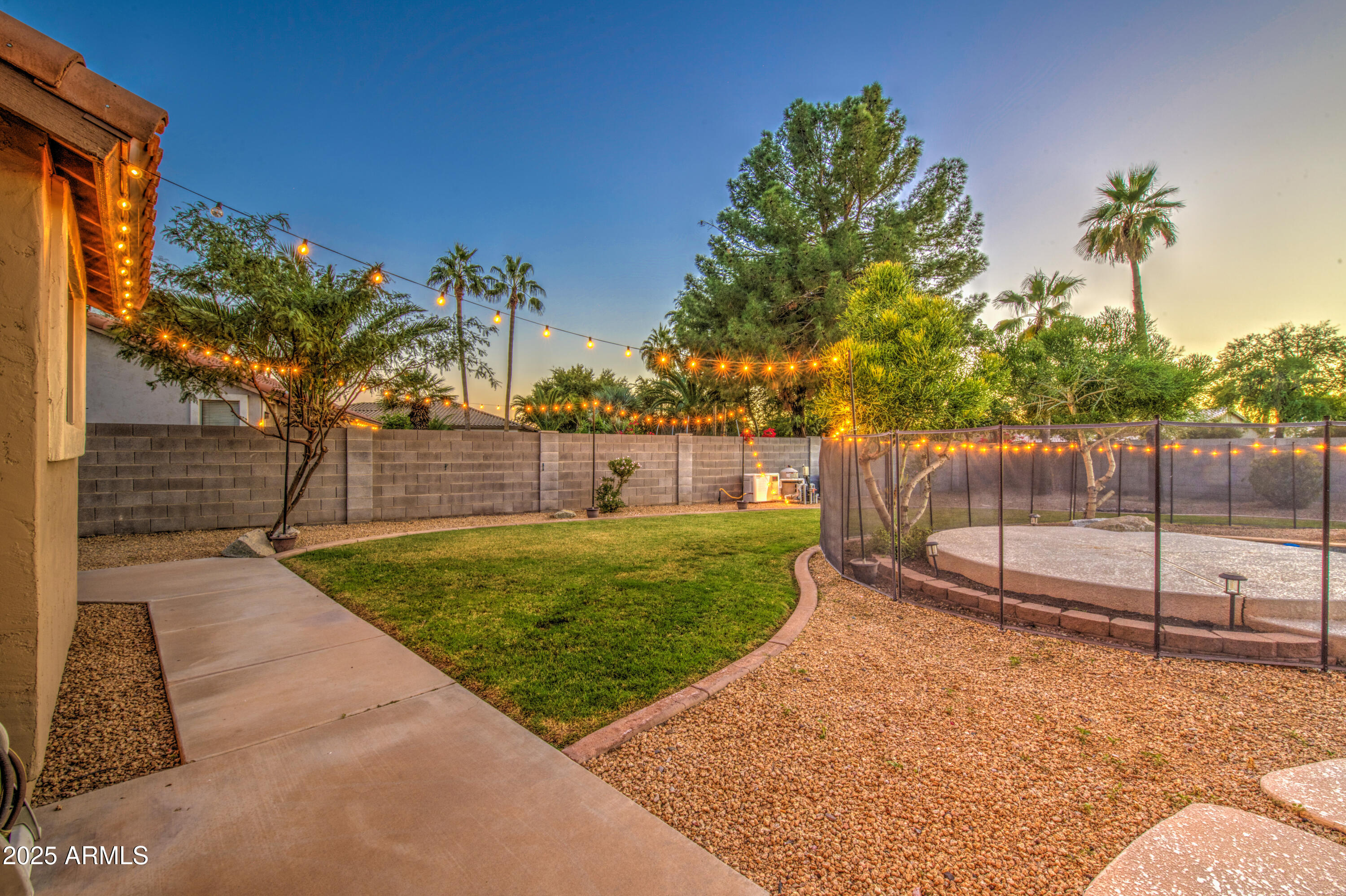 710 South Roanoke Street Gilbert, AZ 85296 - Photo 68 of 102 Twilight 7
