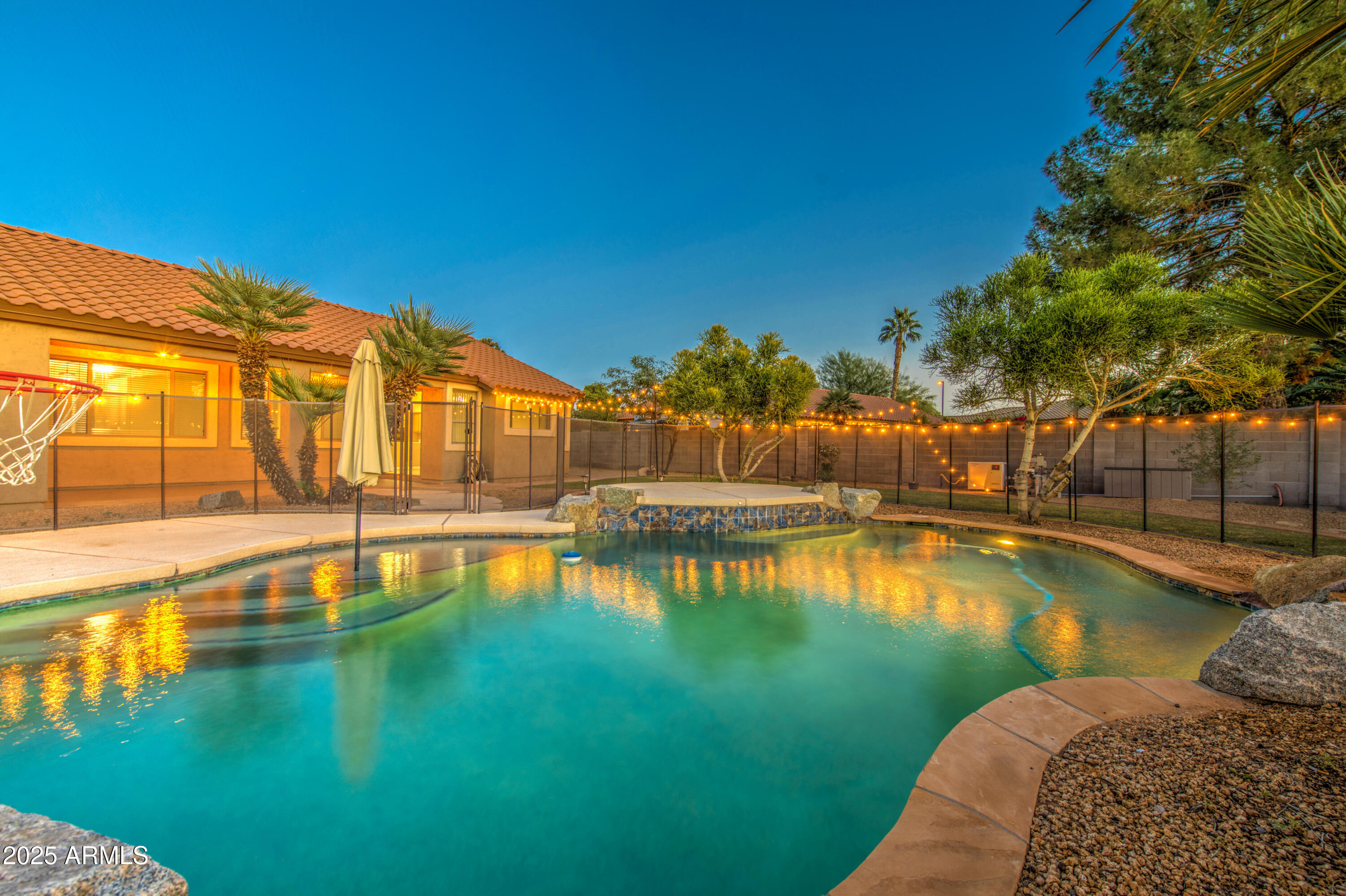 710 South Roanoke Street Gilbert, AZ 85296 - Photo 77 of 102 Twilight 16