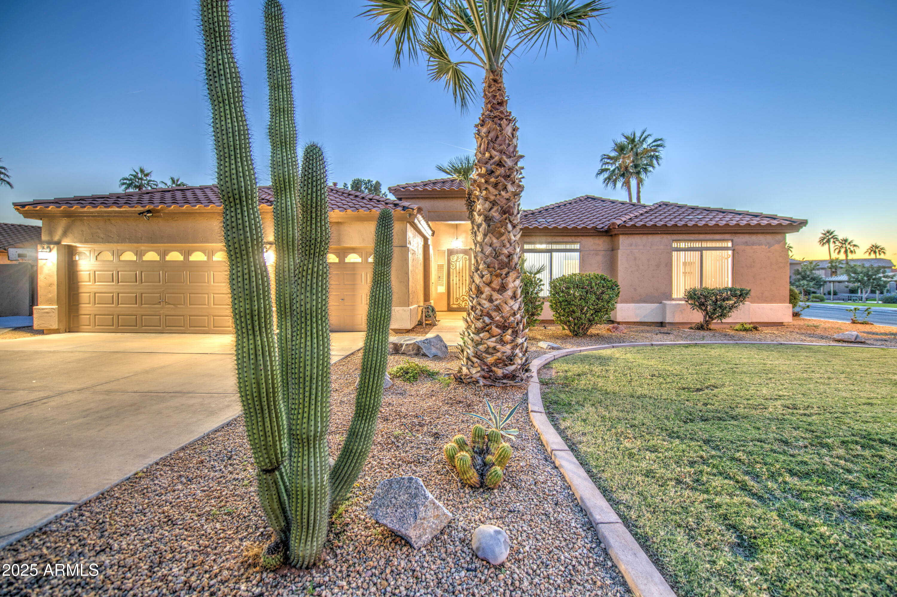 710 South Roanoke Street Gilbert, AZ 85296 - Photo 83 of 102 Twilight 22