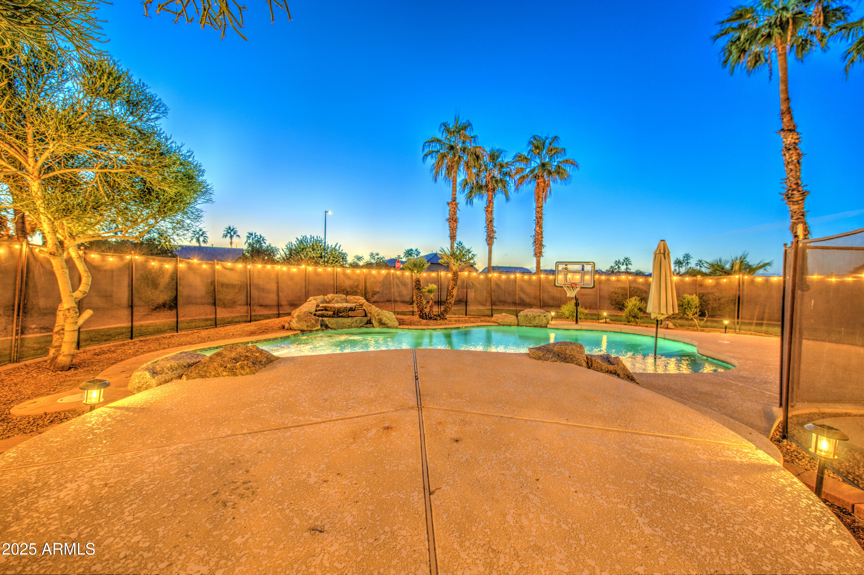 710 South Roanoke Street Gilbert, AZ 85296 - Photo 91 of 102 Twilight 30